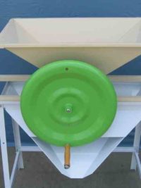 Manual Crusher with Wheel Painted 500 X 750 Hopper Size