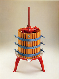 Fruit Press #25 10" X 14" Ratchet Style, 50 lb Capacity