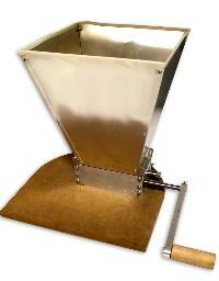 ROLLER GRAIN MILL WITH HOPPER